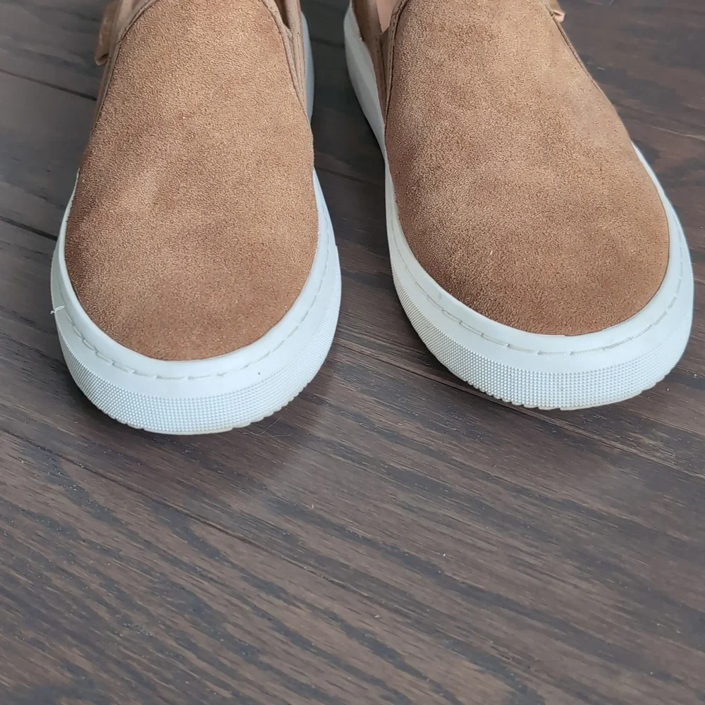 UGG Camel Slip On Sneakers Size 7 - Picture 10 of 11